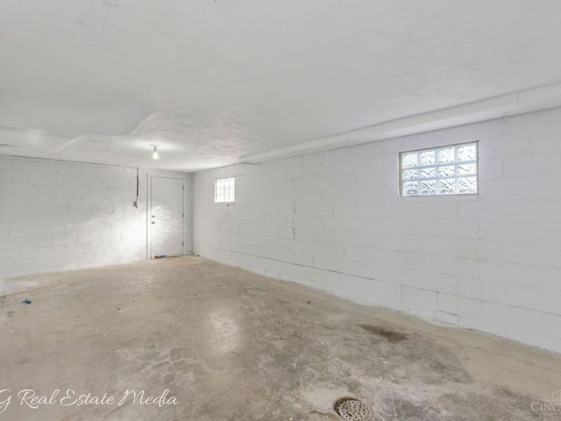 7936 Eagle Creek Road, Cincinnati, OH 45247 Photo 28