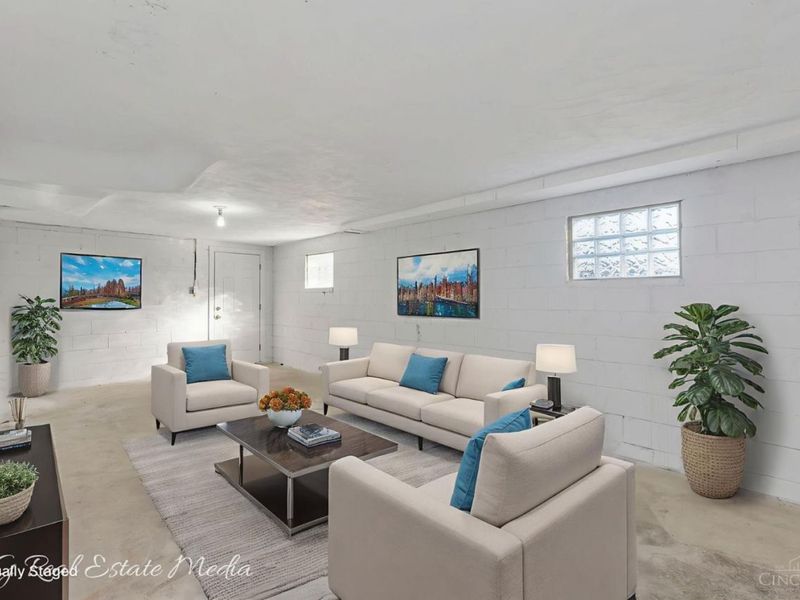 7936 Eagle Creek Road, Cincinnati, OH 45247 Photo 29