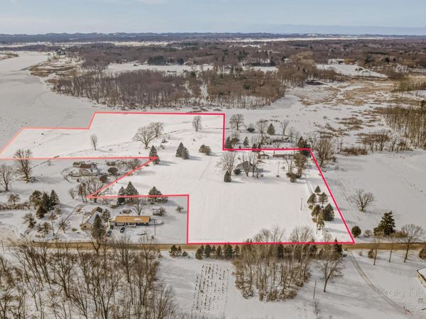 15425 132nd Avenue, Nunica, MI 49448