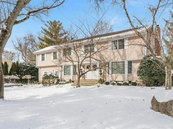 89 Barrett Lane, WYCKOFF, NJ 07481