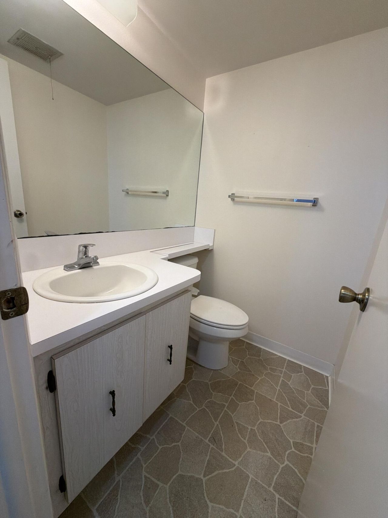 18081 SE Country Club Drive, Unit 259, Tequesta, FL 33469 Photo