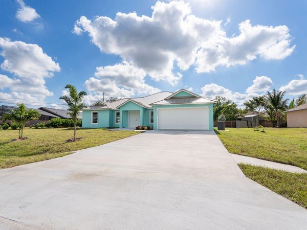 4947 NW Flintstone Avenue, Port St. Lucie, FL 34983