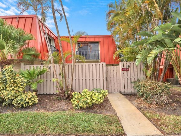 3227 Gardens East Dr, Unit C, Palm Beach Gardens, FL 33410