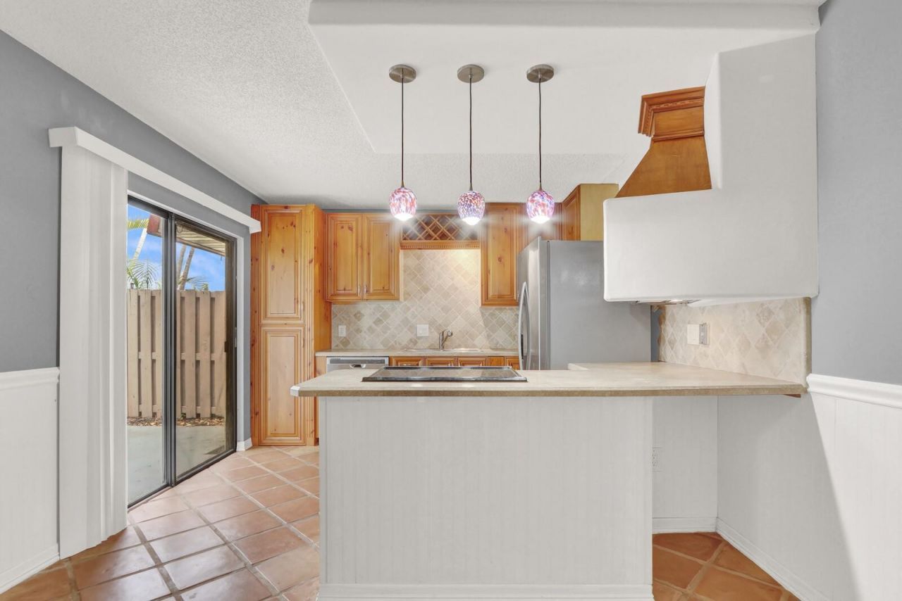 3227 Gardens East Dr, Unit C, Palm Beach Gardens, FL 33410 Photo