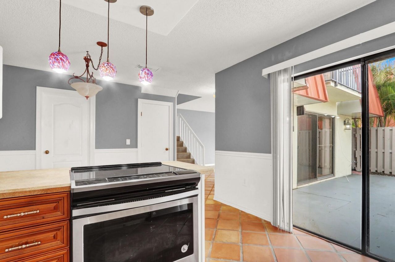 3227 Gardens East Dr, Unit C, Palm Beach Gardens, FL 33410 Photo