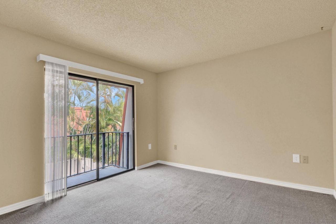 3227 Gardens East Dr, Unit C, Palm Beach Gardens, FL 33410 Photo