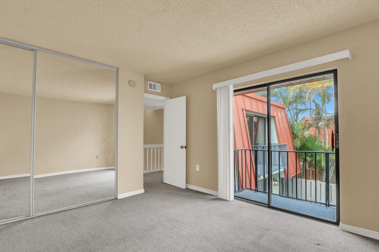 3227 Gardens East Dr, Unit C, Palm Beach Gardens, FL 33410 Photo