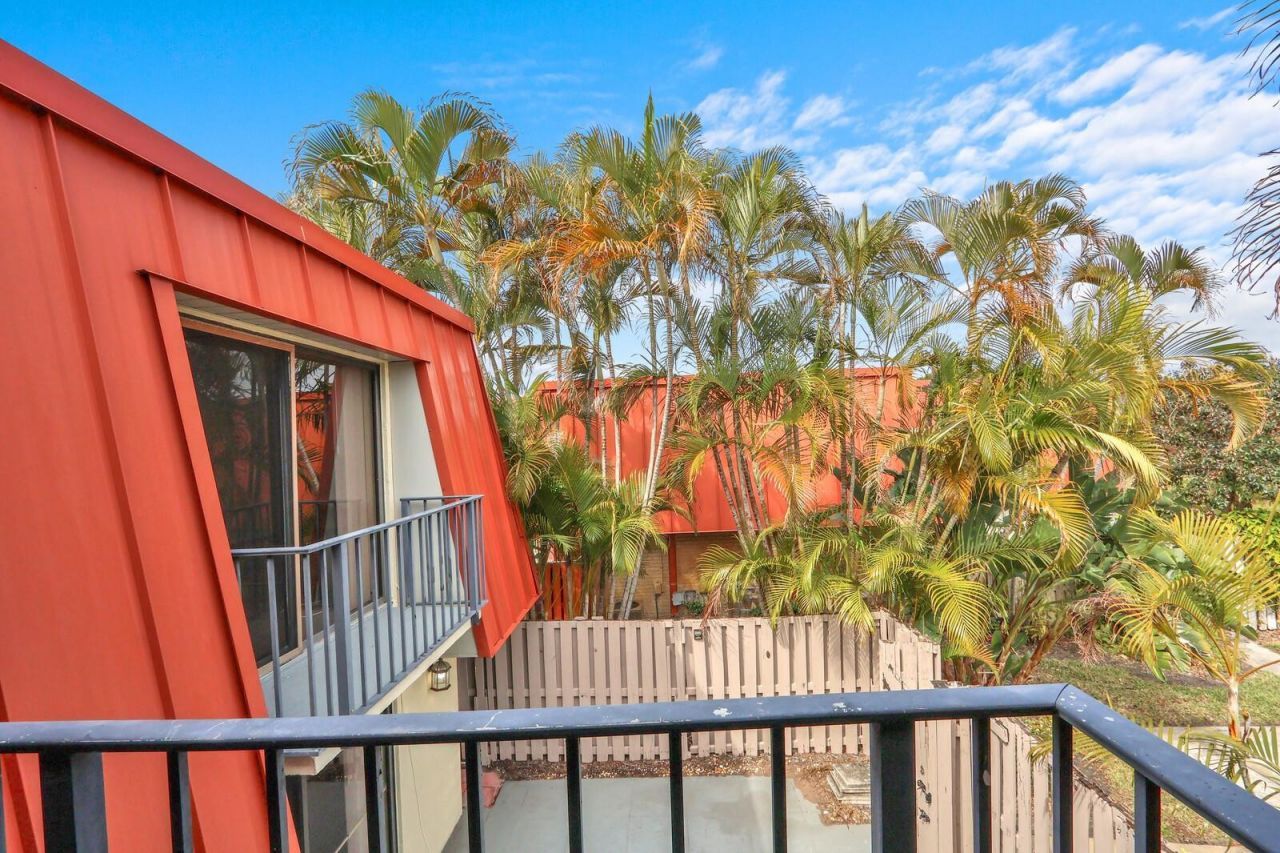 3227 Gardens East Dr, Unit C, Palm Beach Gardens, FL 33410 Photo