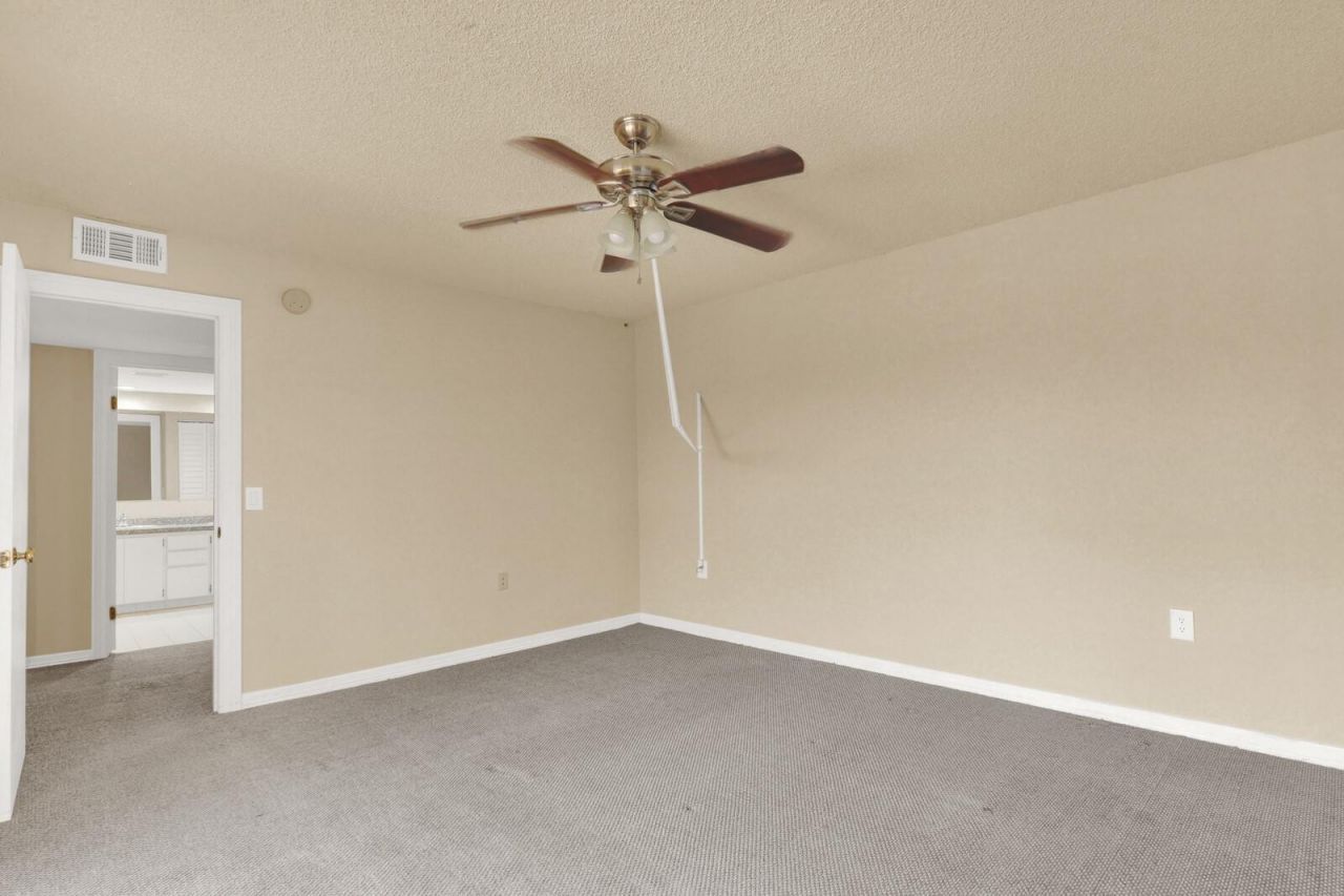 3227 Gardens East Dr, Unit C, Palm Beach Gardens, FL 33410 Photo