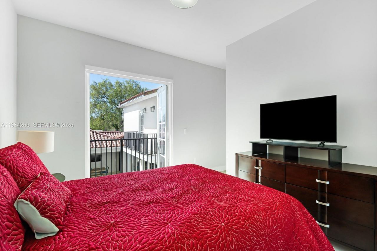 1320 San Benito Ave , Coral Gables, FL 33134 Photo