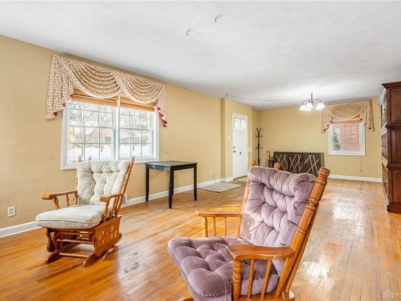 327 Harman Boulevard, Oakwood, OH 45419 Photo 4