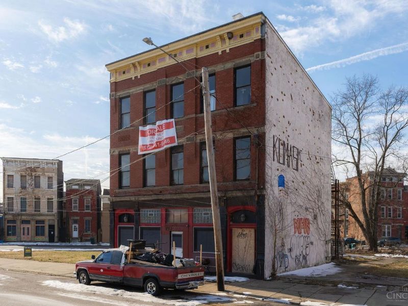 1913 Central Avenue, Cincinnati, OH 45214 Photo 1