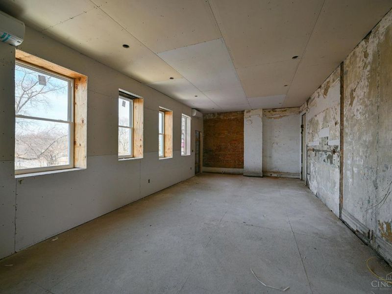 1913 Central Avenue, Cincinnati, OH 45214 Photo 13