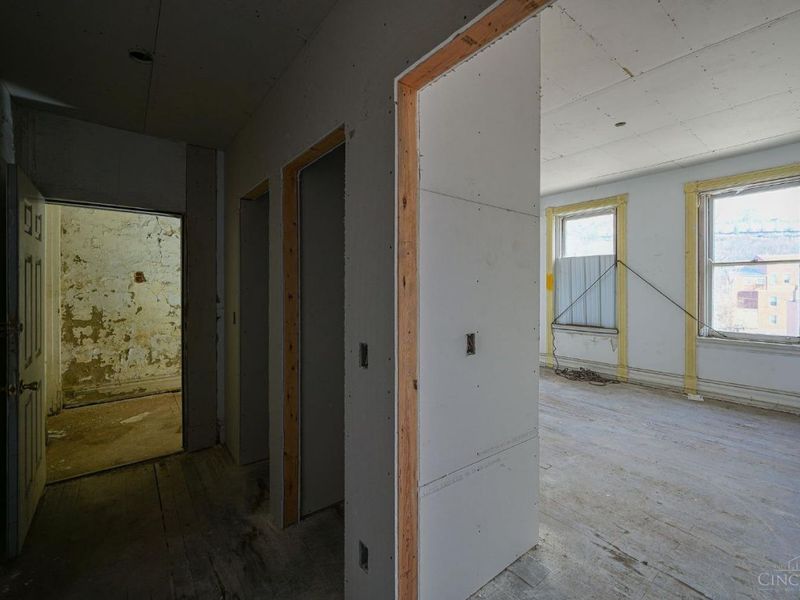 1913 Central Avenue, Cincinnati, OH 45214 Photo 16