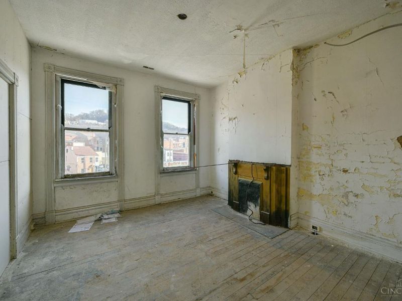 1913 Central Avenue, Cincinnati, OH 45214 Photo 17