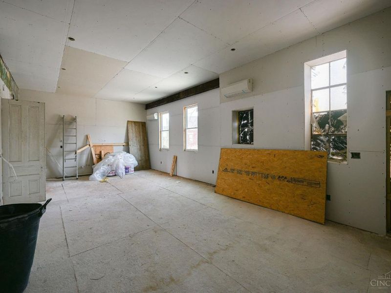 1913 Central Avenue, Cincinnati, OH 45214 Photo 28