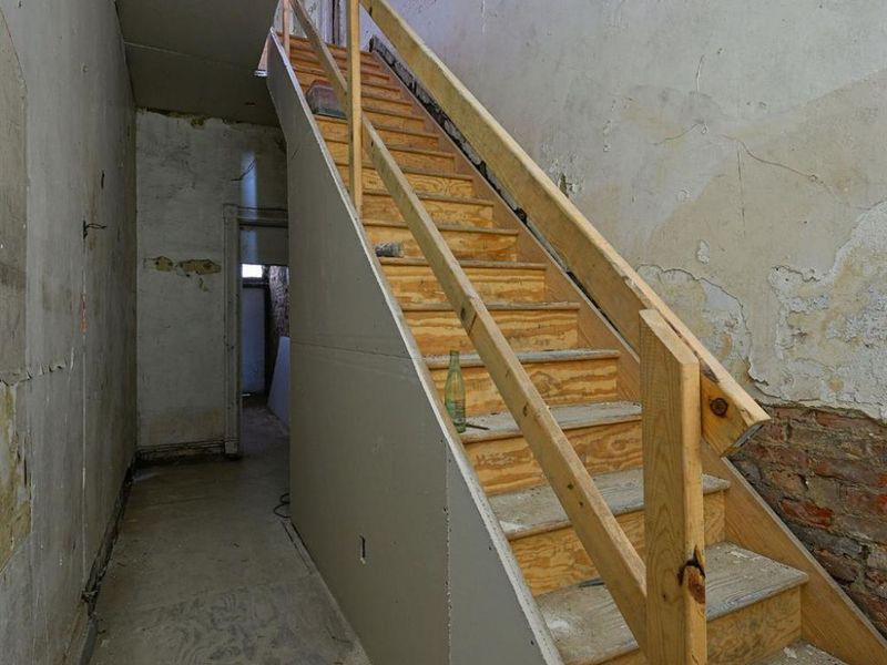 1913 Central Avenue, Cincinnati, OH 45214 Photo 42