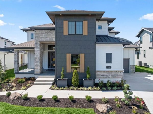 8005 Marion Street, Shawnee, KS 66220