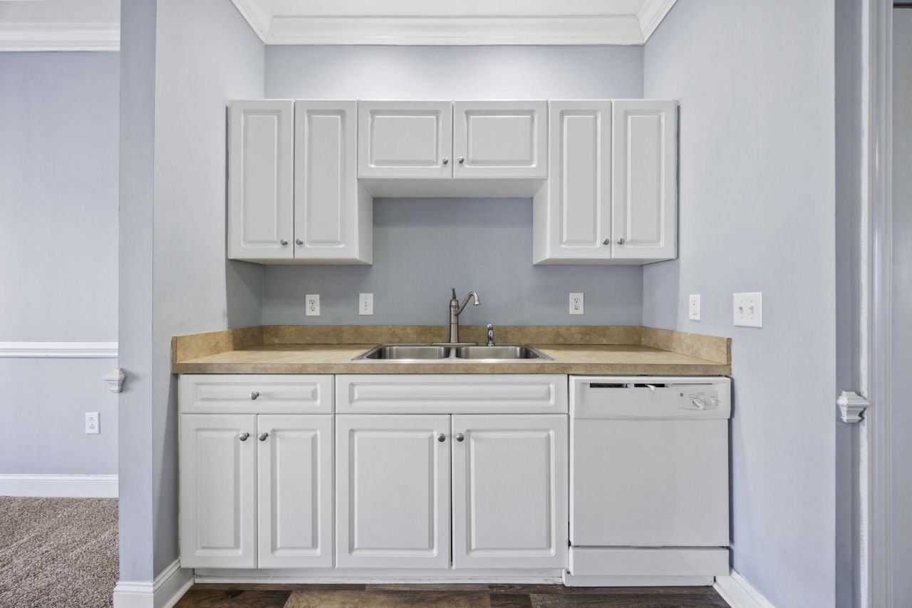 4878 Dahlia Ct. Photo 11