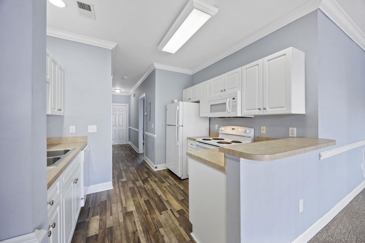 4878 Dahlia Ct. Photo 9