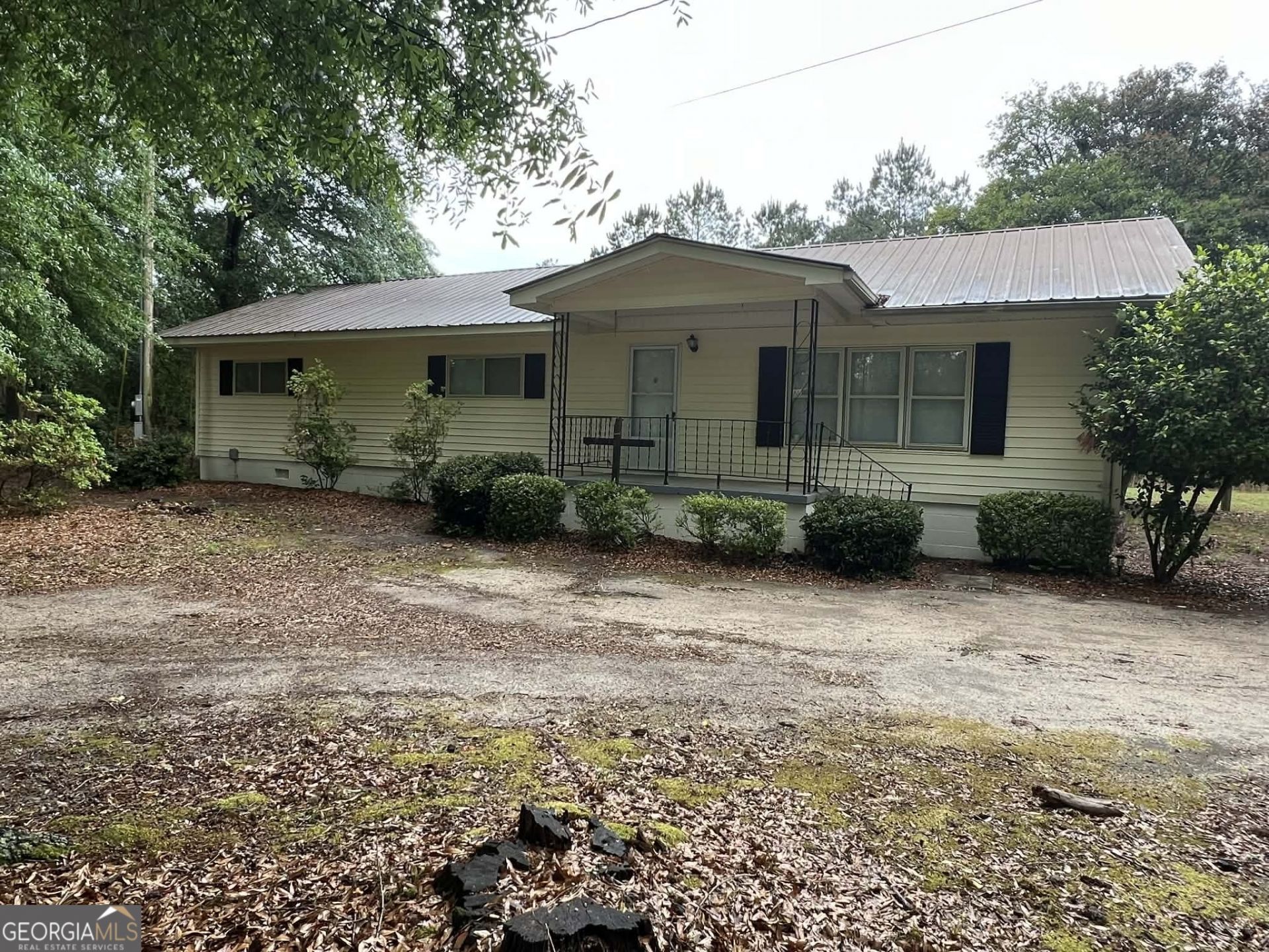 1116 North Lake Drive, East Dublin, GA 31027 Main Photo