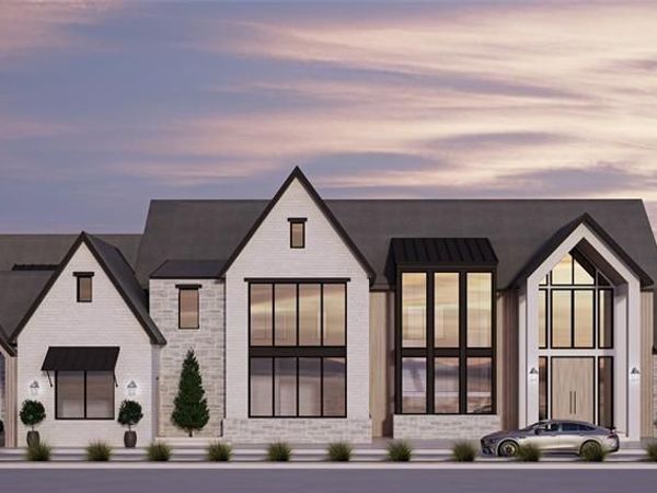 5555 Bloomfield Glens Road, West Bloomfield Twp, MI 48322