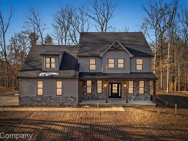 640 Sunnybeach Drive, White Lake Twp, MI 48386