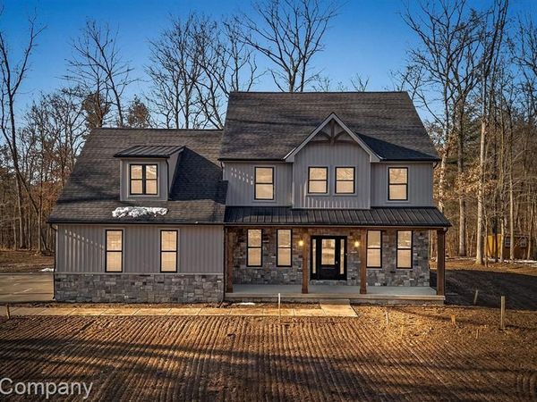 632 Sunnybeach Drive, White Lake Twp, MI 48386