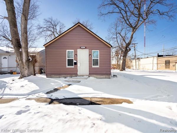 21415 Woodside Avenue, Royal Oak Twp, MI 48220