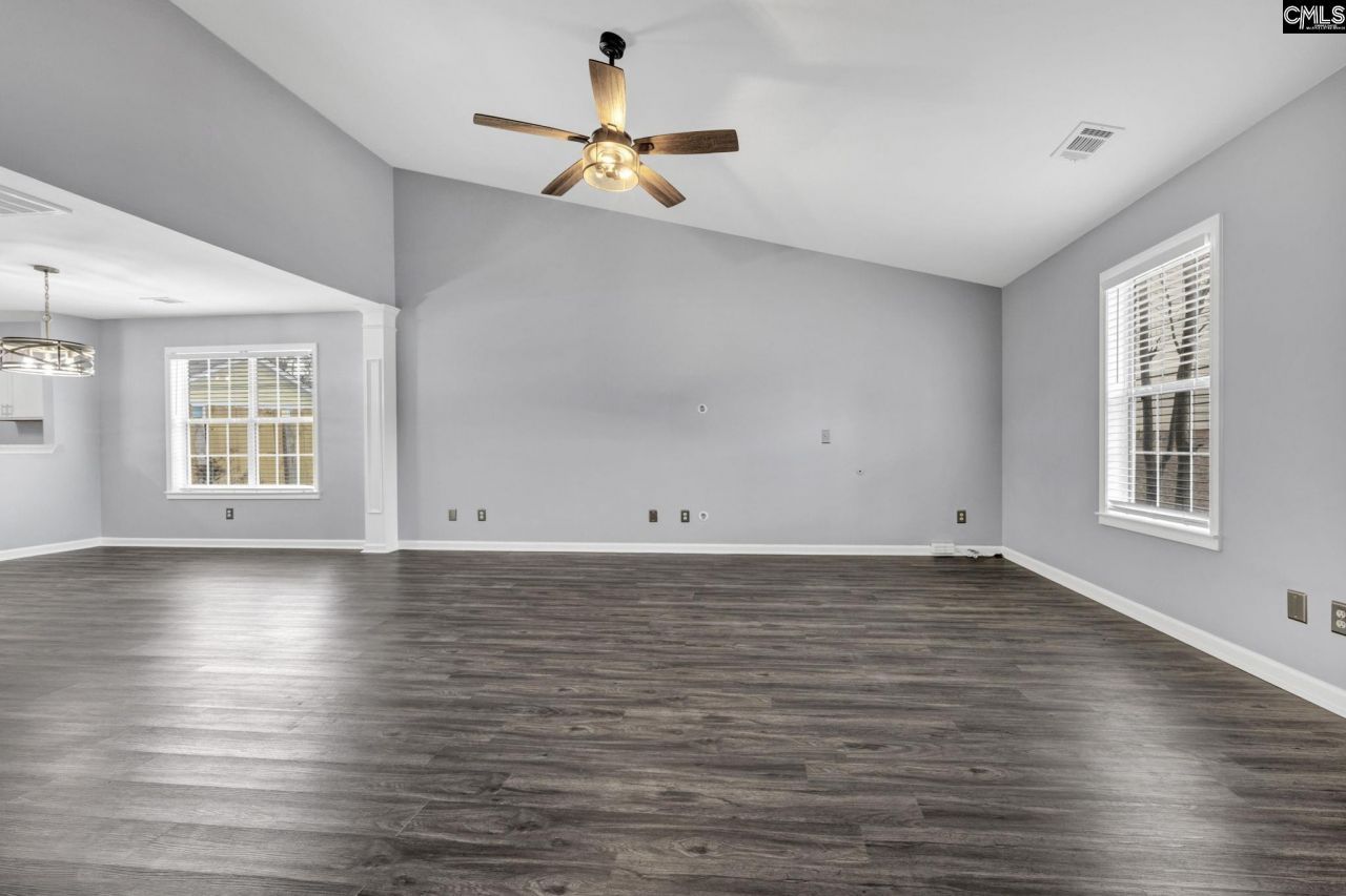 120 West Horn Court  Photo 5