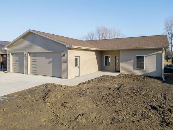 4467 Charm Drive, Waterloo, IA 50701