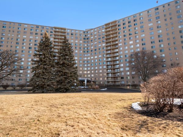 7061 N Kedzie Avenue, Unit 613, Chicago, IL 60645