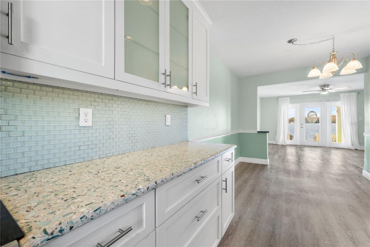 125 Pompano Drive Se, Saint Petersburg, FL 33705 Photo