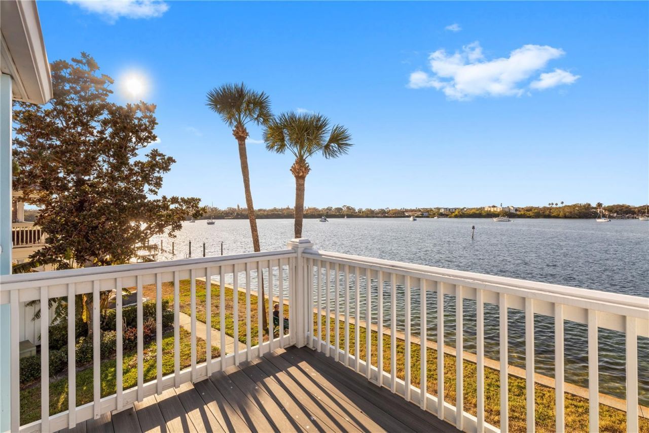 125 Pompano Drive Se, Saint Petersburg, FL 33705 Photo