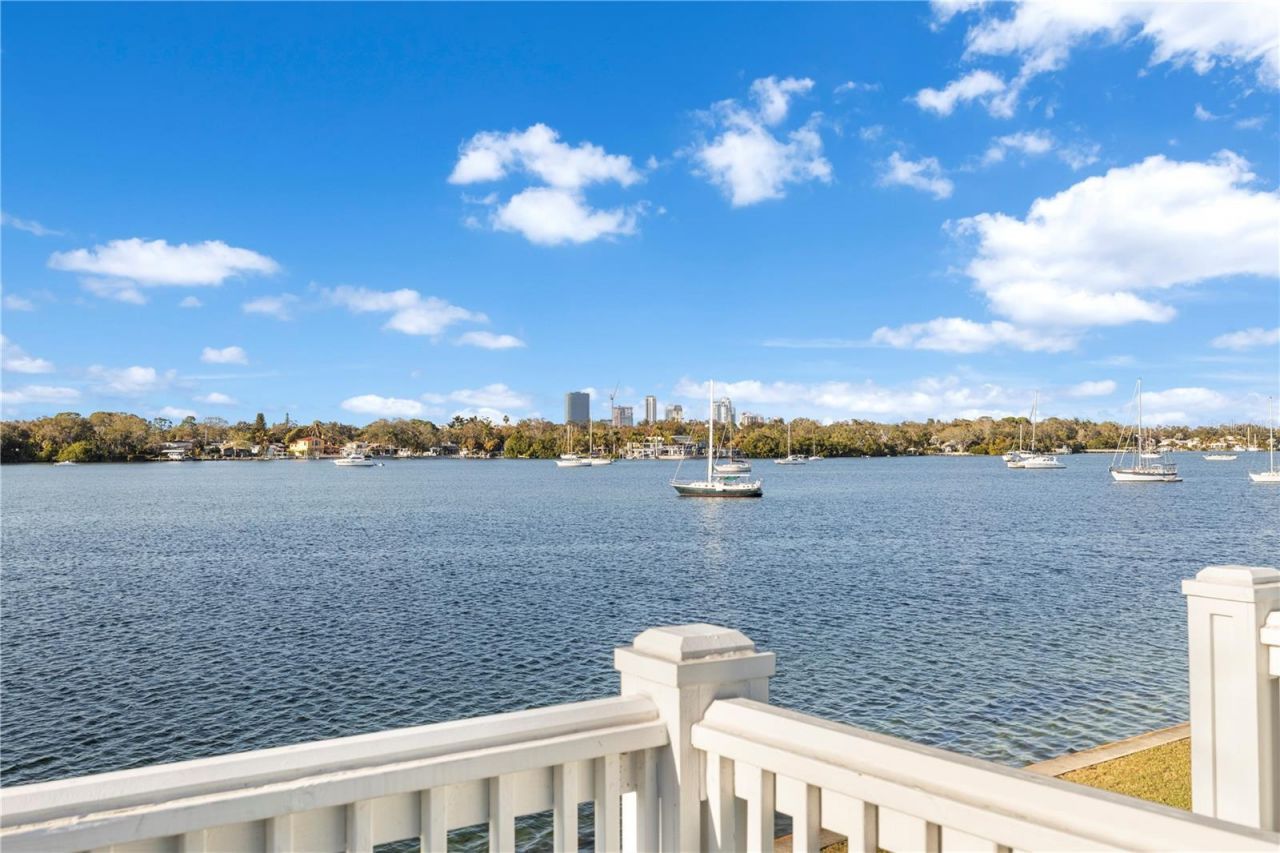 125 Pompano Drive Se, Saint Petersburg, FL 33705 Photo