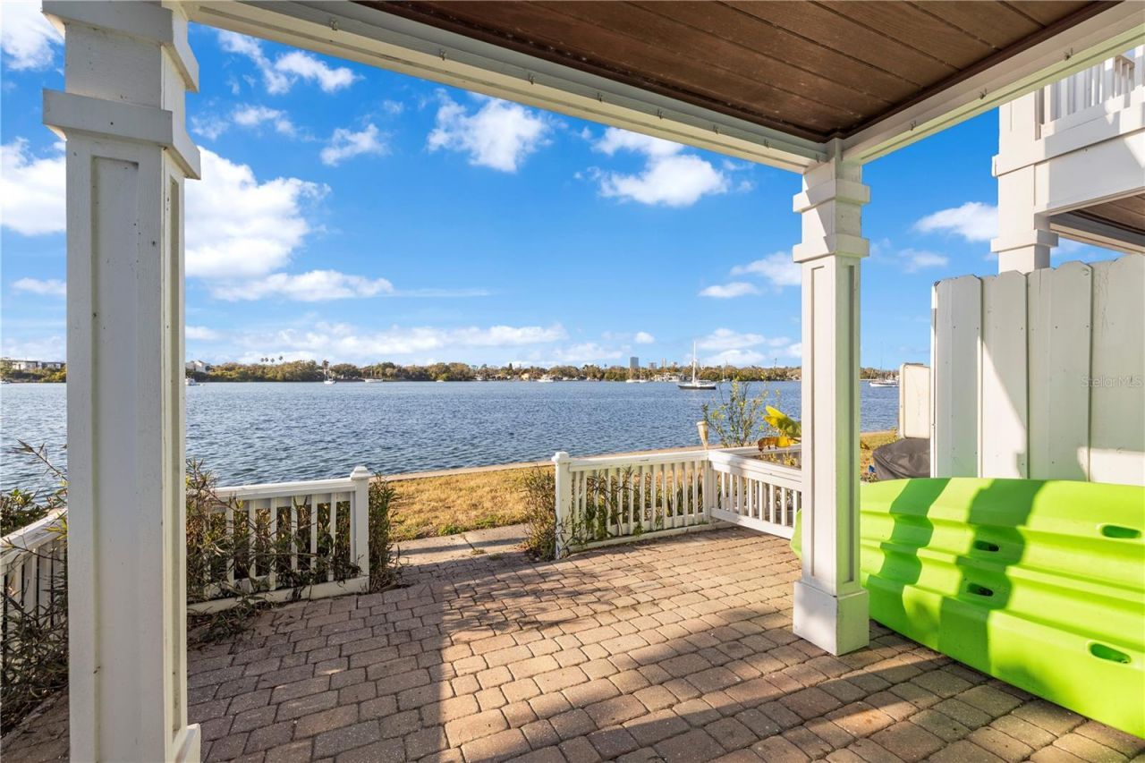 125 Pompano Drive Se, Saint Petersburg, FL 33705 Photo