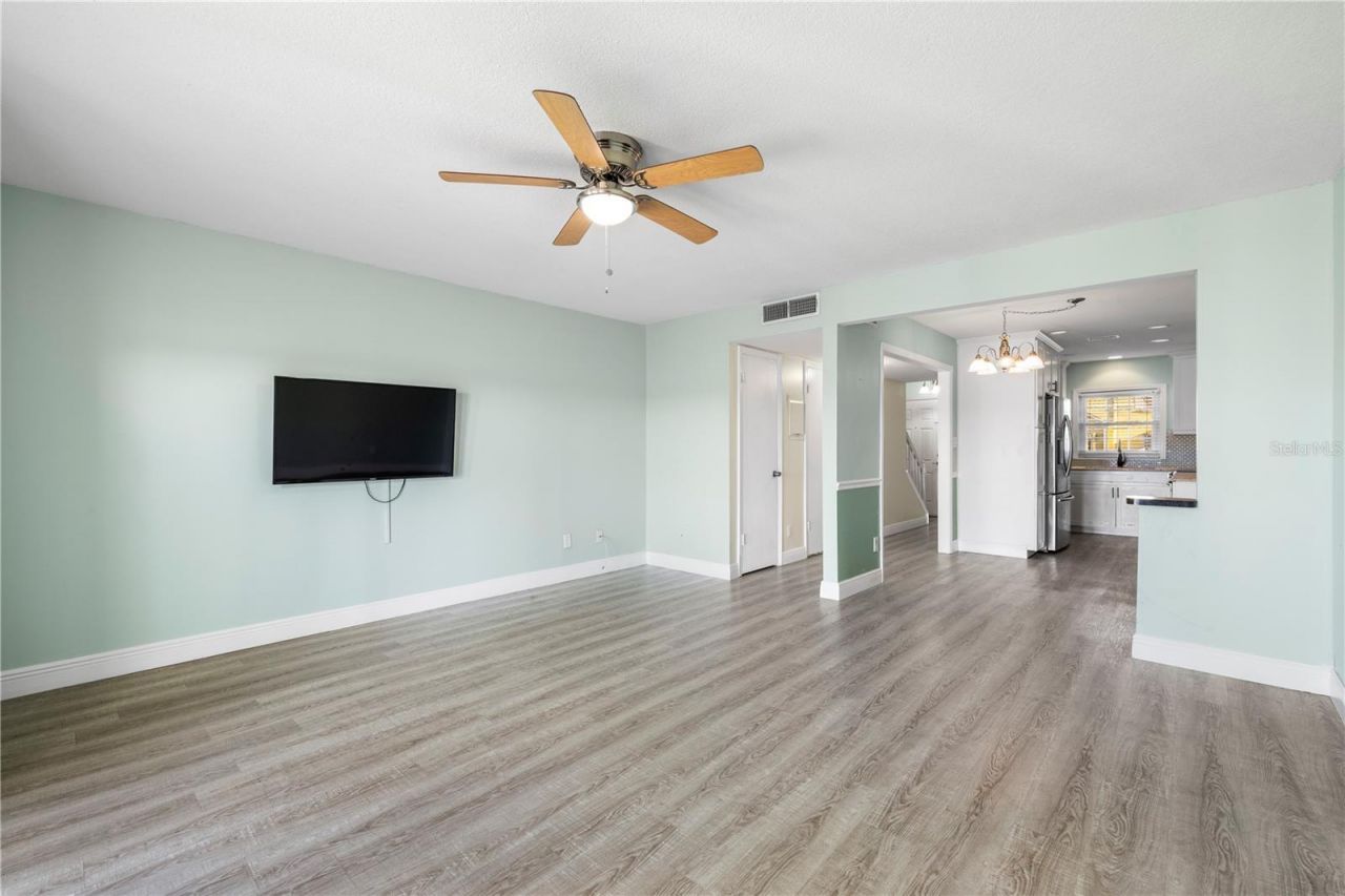 125 Pompano Drive Se, Saint Petersburg, FL 33705 Photo