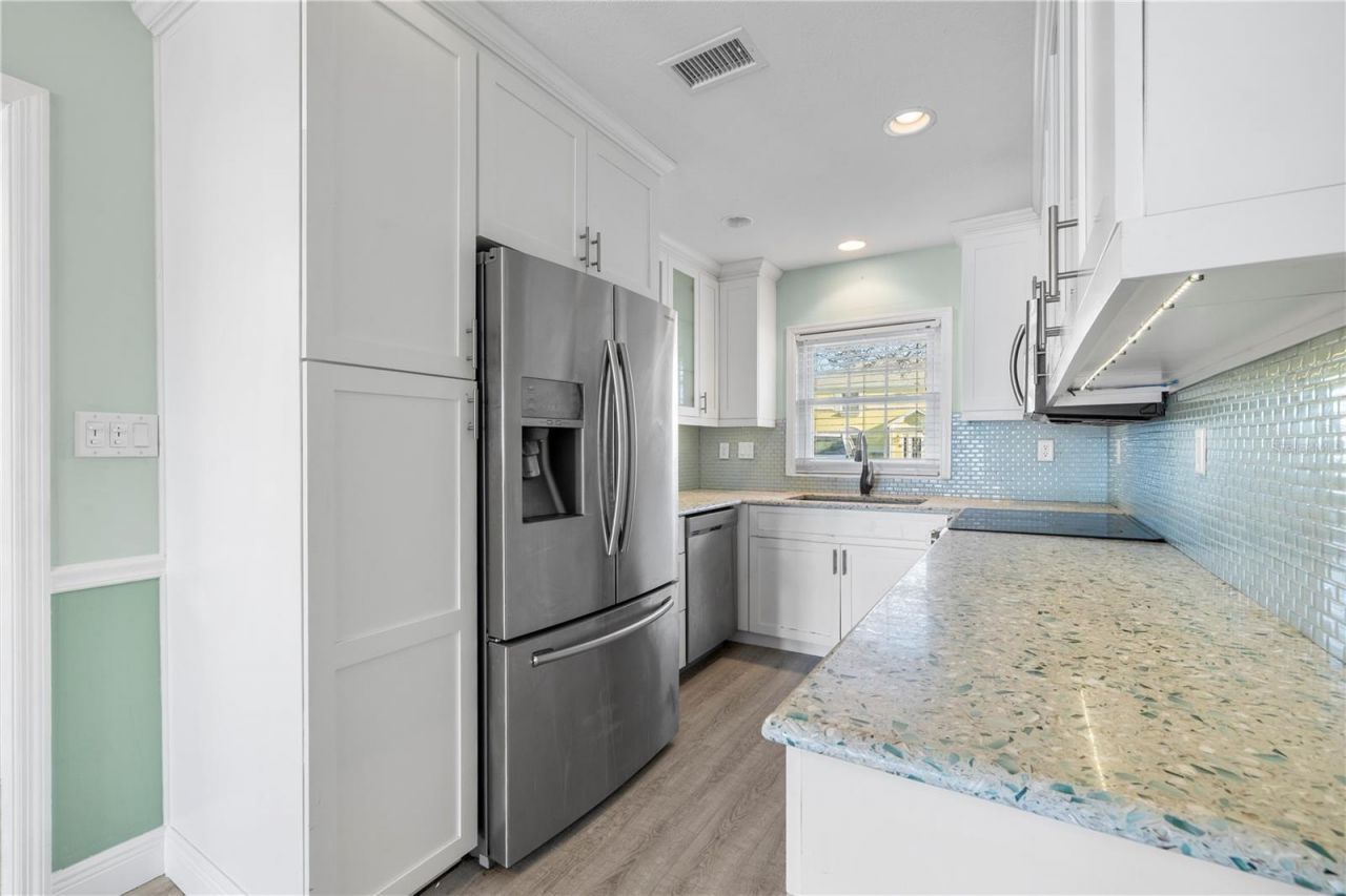 125 Pompano Drive Se, Saint Petersburg, FL 33705 Photo