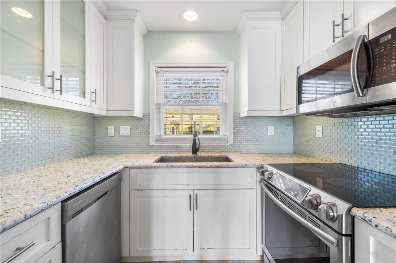 125 Pompano Drive Se, Saint Petersburg, FL 33705 Photo