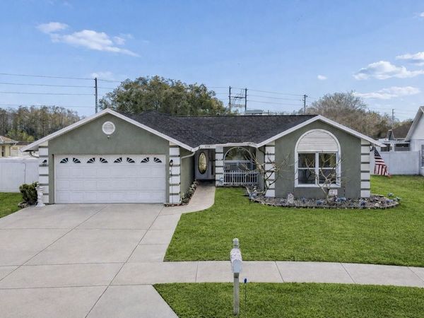 8518 YEARLING LANE, NEW PORT RICHEY, FL 34653