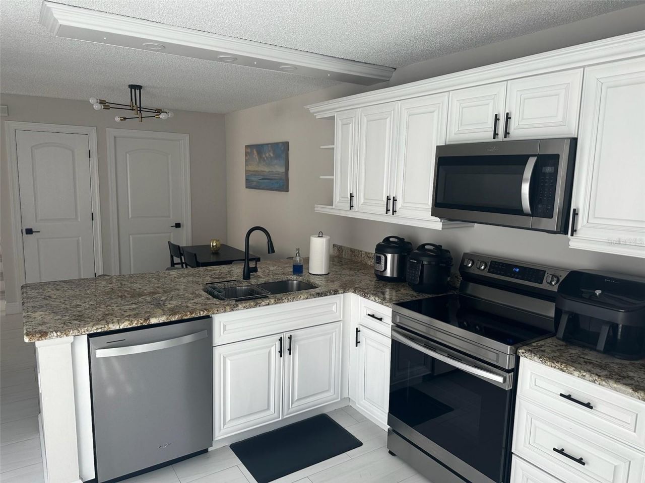 39 Essex Court, Unit B, Royal Palm Beach, FL 33411 Photo