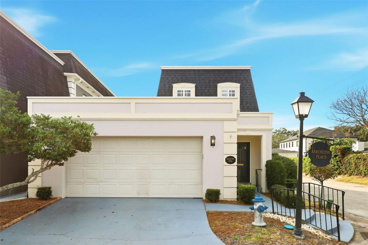 932 Ashington Place, Unit 6, Orlando, FL 32804 Main Photo