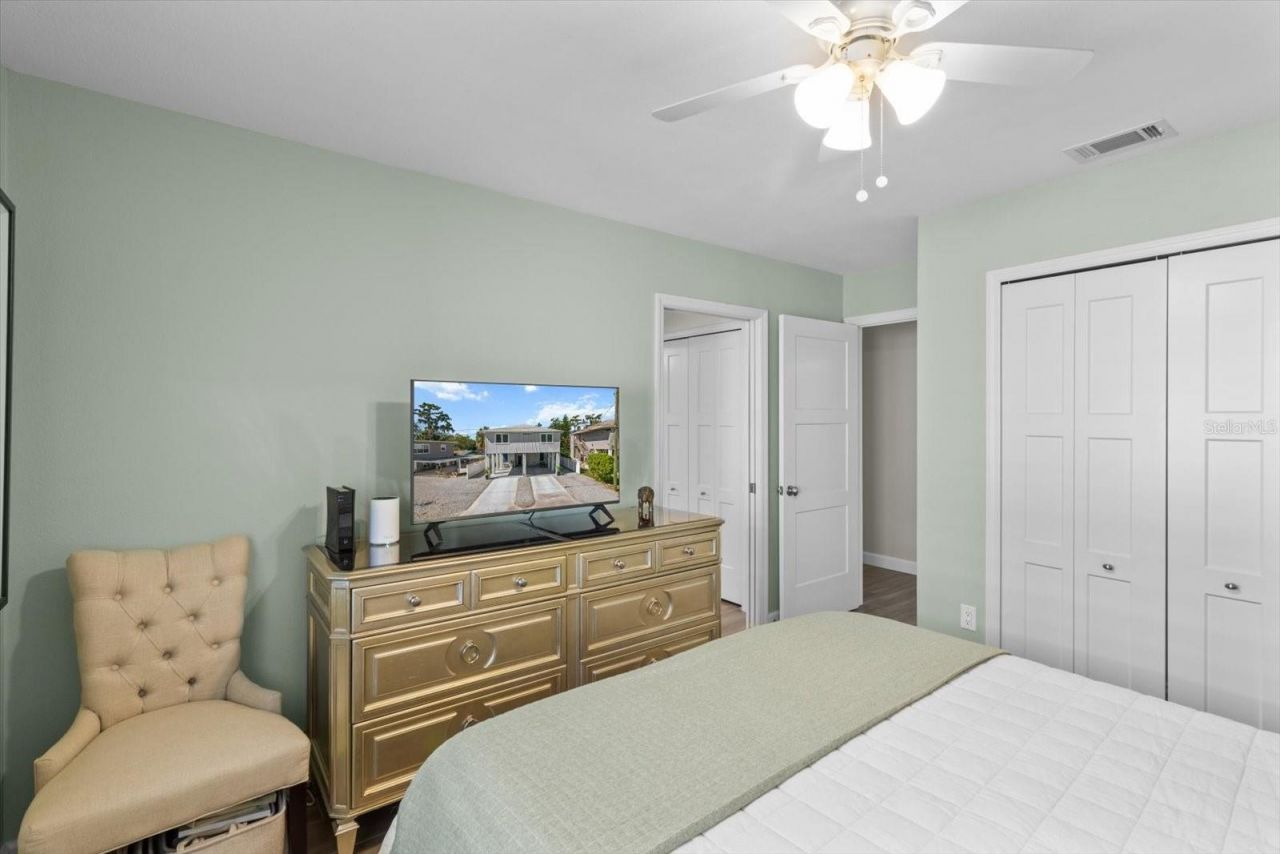 7305 Tropical Drive, Weeki Wachee, FL 34607 Photo