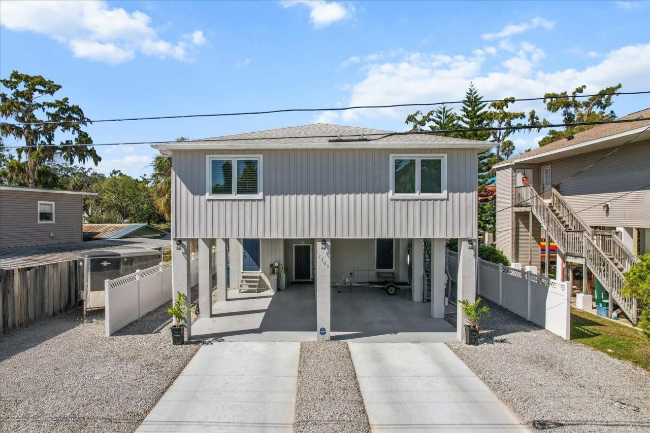 7305 Tropical Drive, Weeki Wachee, FL 34607 Photo