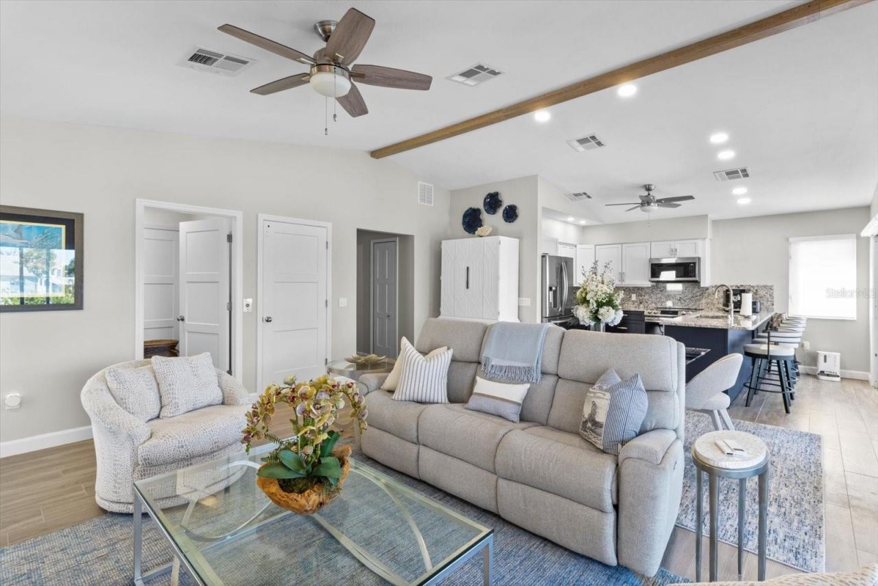 7305 Tropical Drive, Weeki Wachee, FL 34607 Photo