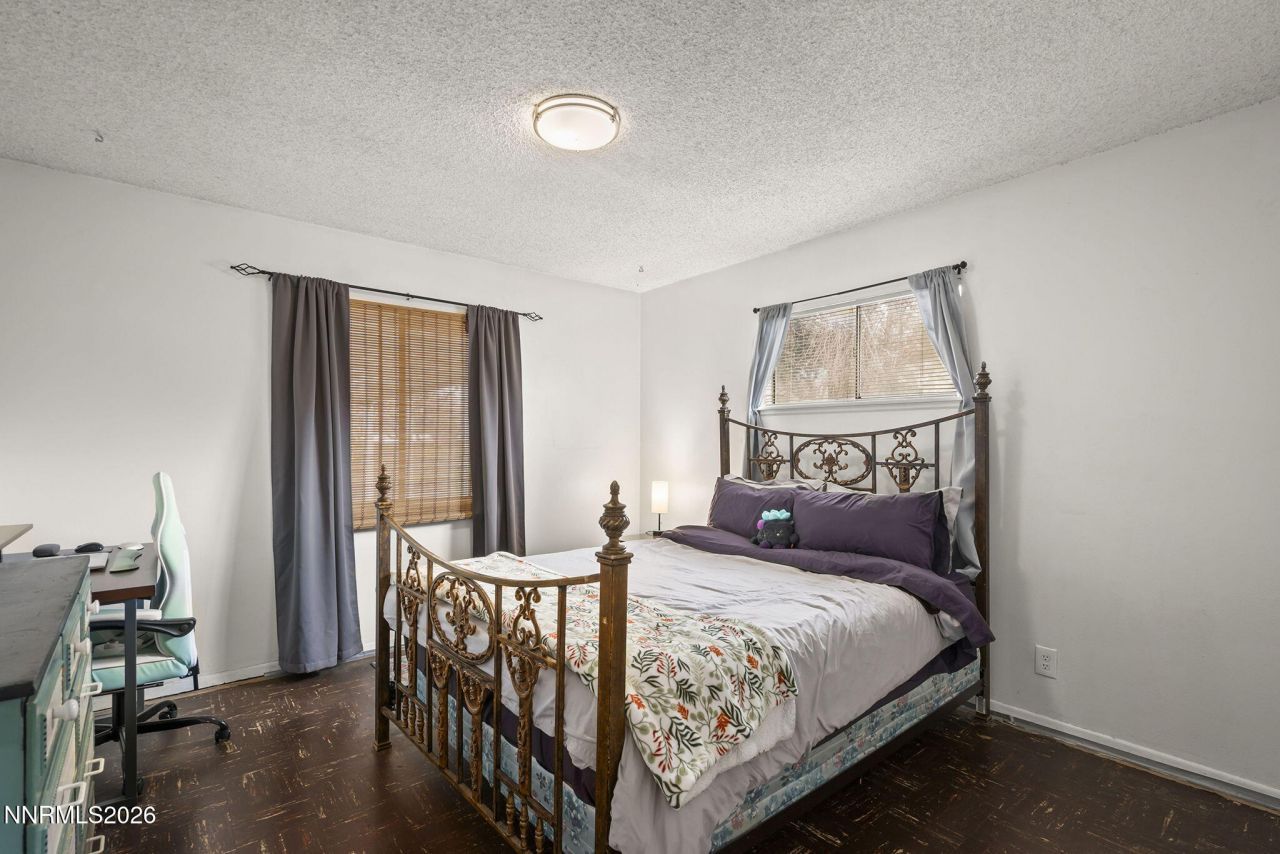 355 York Way, Sparks, NV 89431 Photo