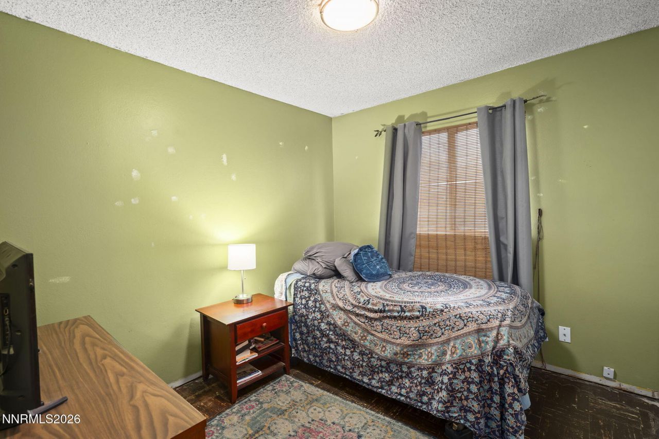 355 York Way, Sparks, NV 89431 Photo