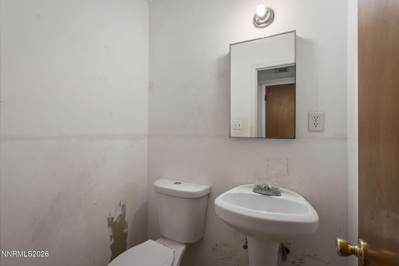 355 York Way, Sparks, NV 89431 Photo