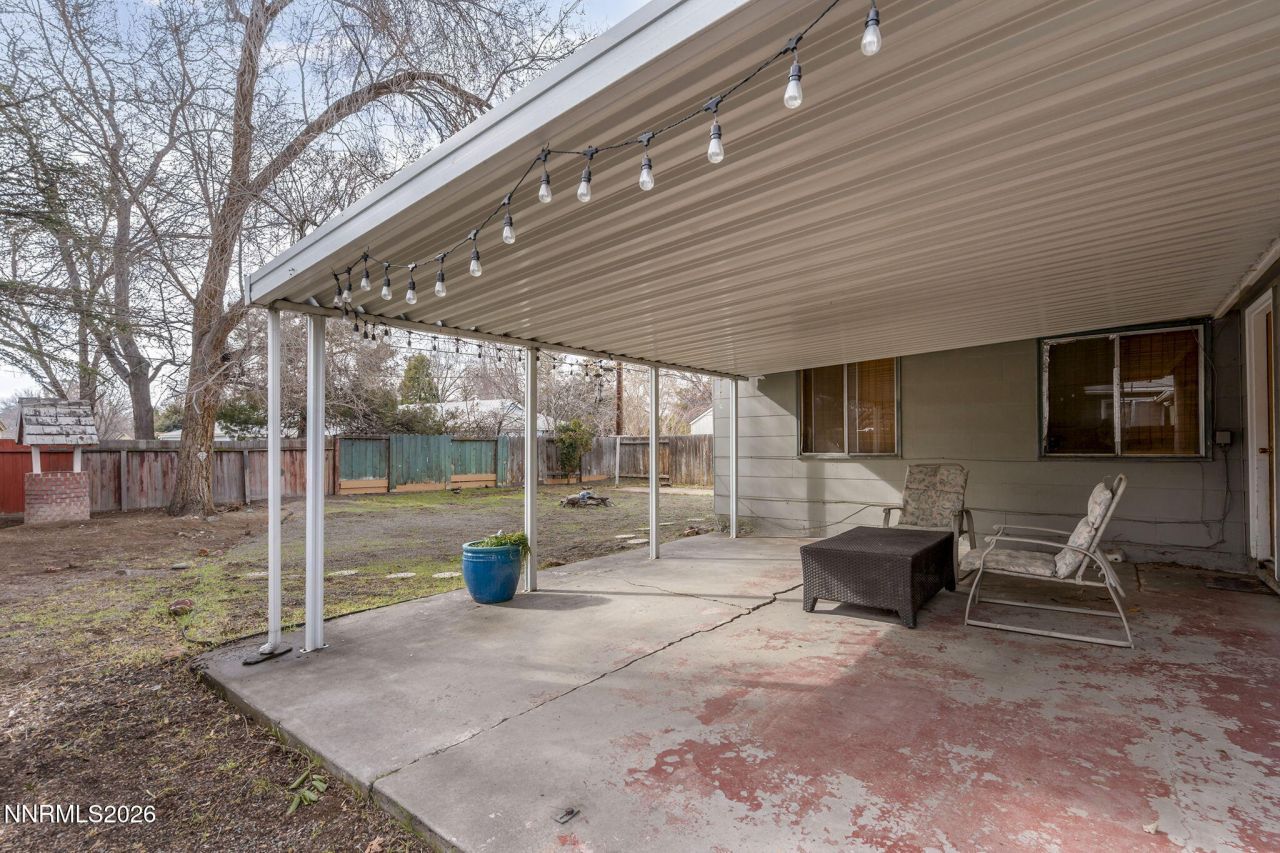 355 York Way, Sparks, NV 89431 Photo