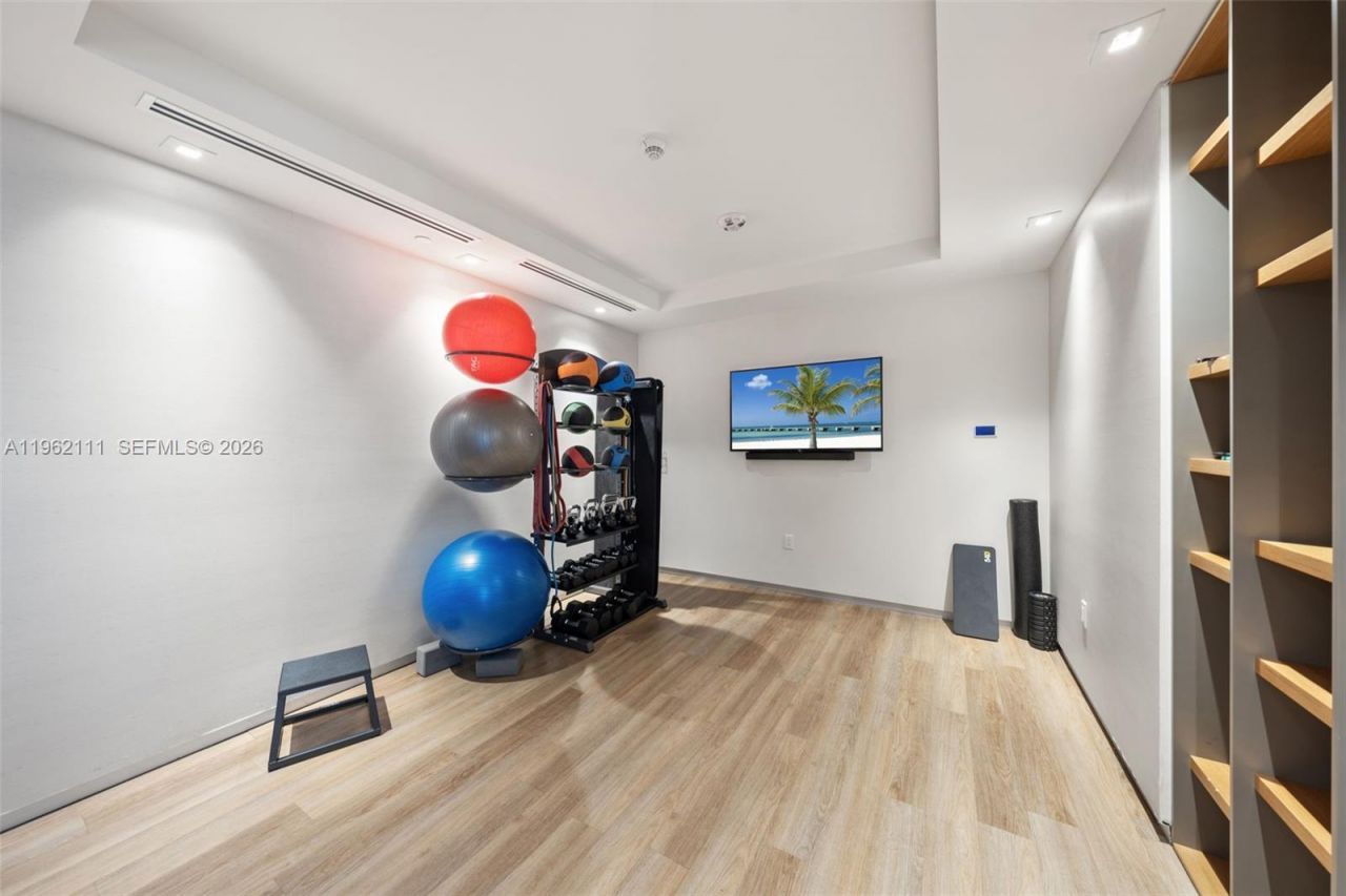 515 Valencia Ave , Unit 1301, Coral Gables, FL 33134 Photo